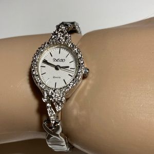 VINTAGE DECO QUARTZ LADIES WRIST WATCH